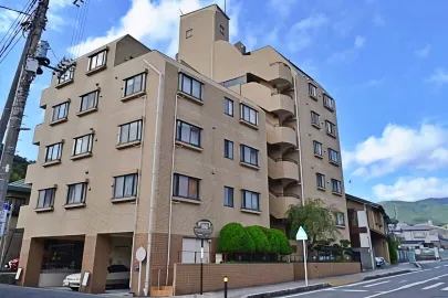 シャリエ湯河原宮上