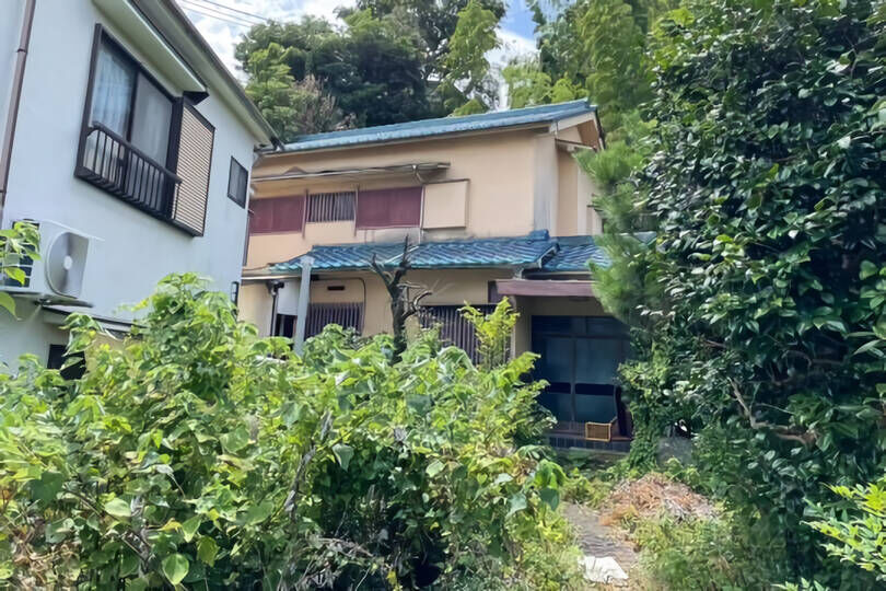 真鶴町真鶴 真鶴駅徒歩8分・生活利便性良好エリアの古...