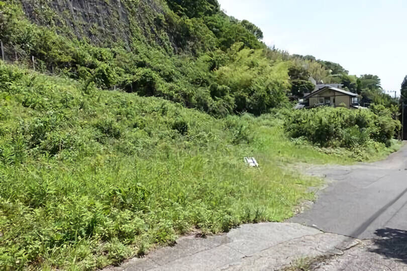 湯河原町宮下 湯河原駅1.1km 南向き約705坪の...