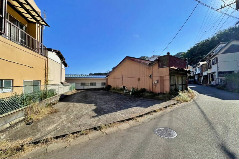 真鶴町真鶴 古家付き土地 生活便利な環境 建築条件な...