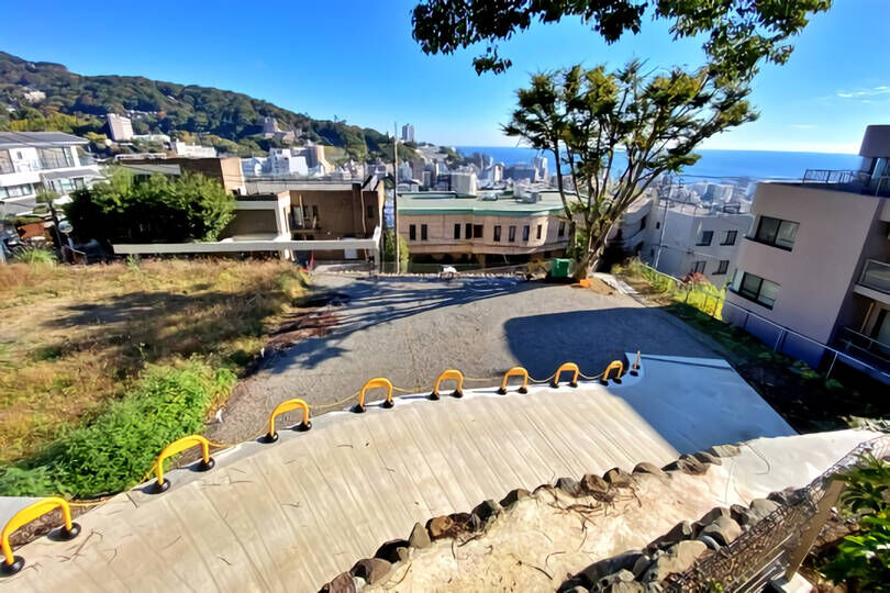 熱海市水口町　駅徒歩圏　海・夜景一望する売地　約28...