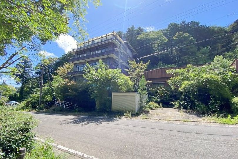 湯河原町鍛冶屋 上物付き土地 敷地約1210坪