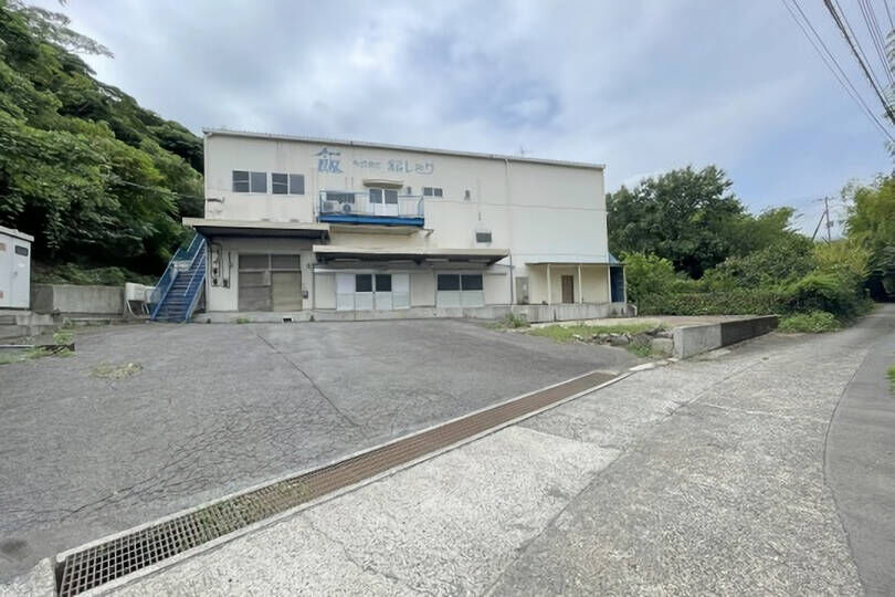 熱海市泉　駅徒歩圏　オーナーチェンジ物件　工場や倉庫...