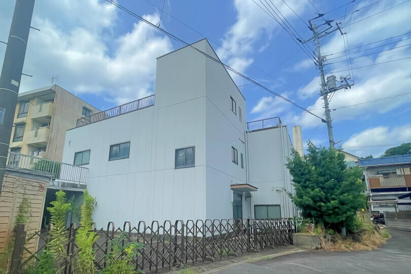 熱海市下多賀　事業所に最適　居住も可能な3階建事務所...