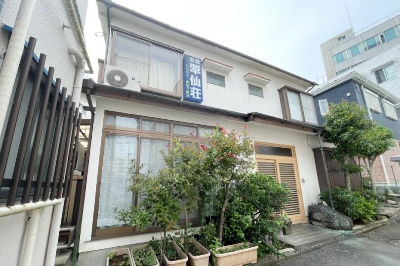 湯河原町土肥1丁目 駅徒歩約2分 元旅館 和の趣感じ...