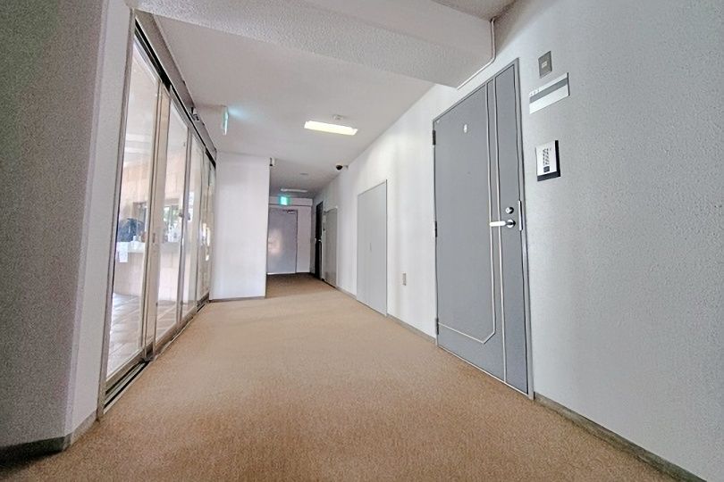 ロイヤルガーデン熱海伊豆山　お部屋から山並みと海を臨む　温泉大浴場付マンション 画像3